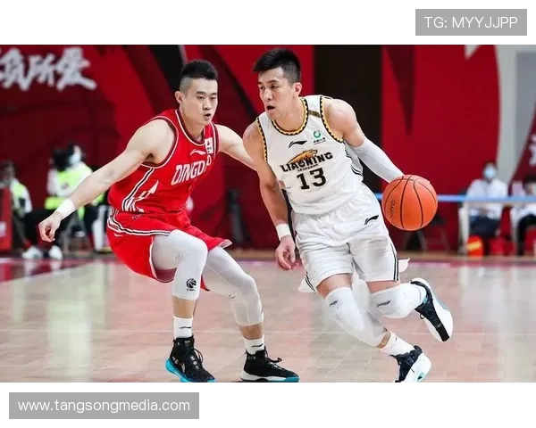 深圳篮球队强势领跑锦标赛积分榜积84分展现冠军实力 深圳篮球队强势领跑锦标赛积分榜积84分展现冠军实力