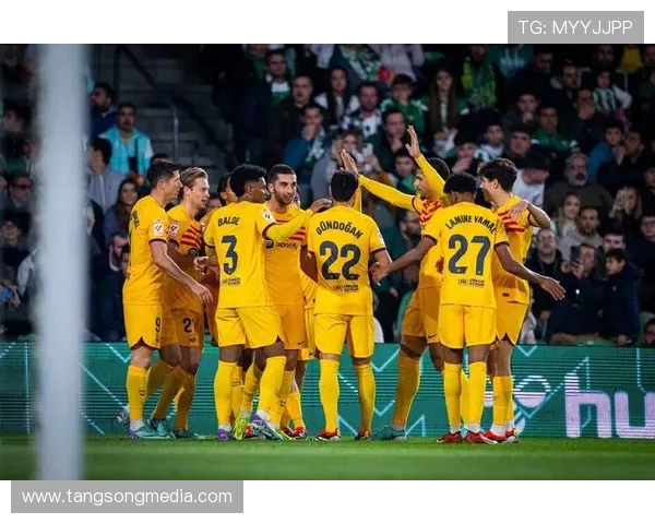 巴塞罗那与黄潜精彩对决直播全程回顾与分析