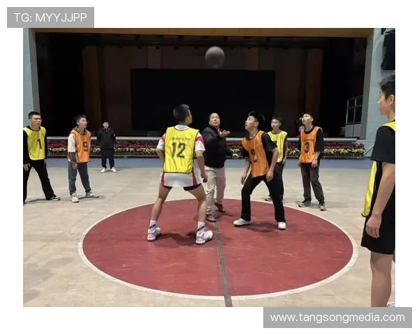 激烈对决3对3篮球赛中国队迎战韩国队展现青春风采与团队精神