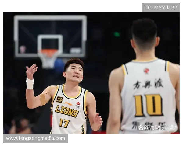 北京篮球队状态变革引发热议球迷期待新赛季表现与发展方向 北京篮球队状态变革引发热议球迷期待新赛季表现与发展方向